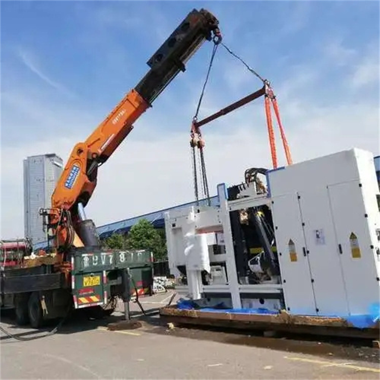 龙华附近小吊车联系方式|8-16吨|本地及时服务